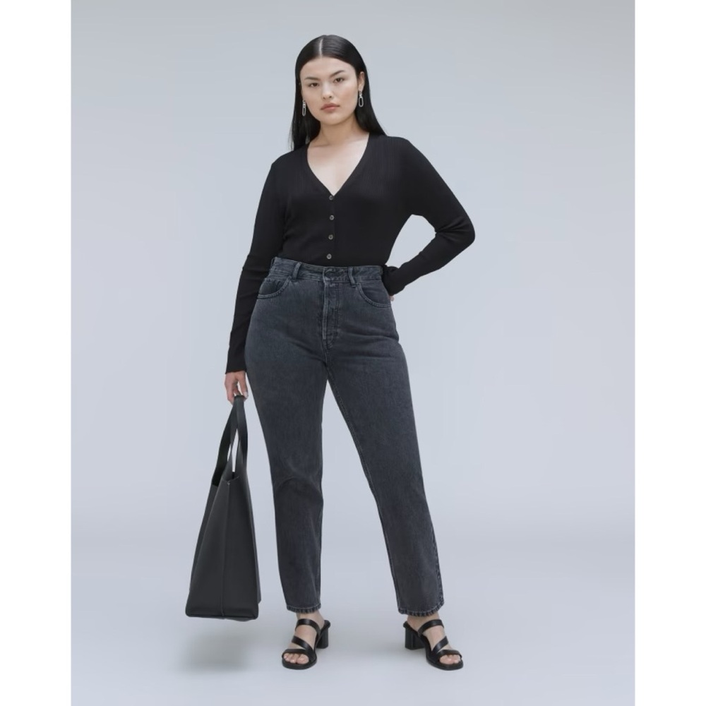 NWT EVERLANE The Curvy '90s Cheeky Straight Jean in WASHED BLACK